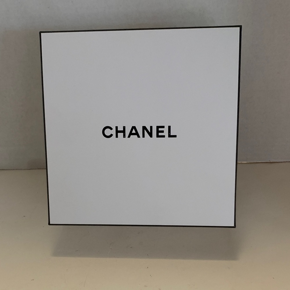 CHANEL Classic White Box